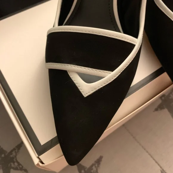 Black & White pumps *LIKE NEW* - Picture 4 of 8